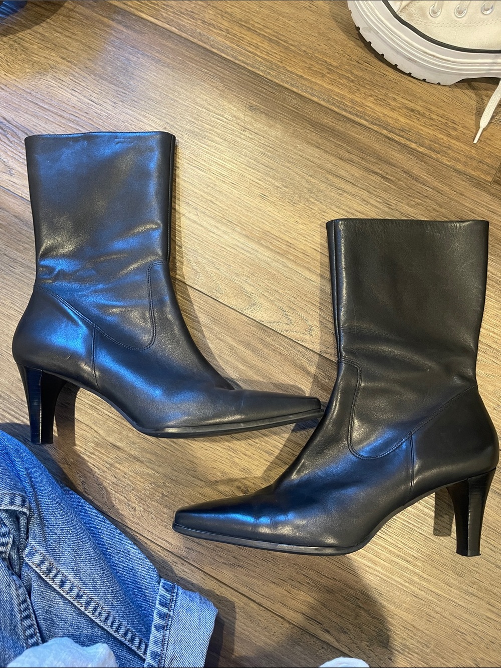 Eddie Bauer Black Leather Mid-Calf Heeled Boots